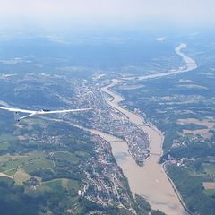 Flugwegposition um 12:28:13: Aufgenommen in der Nähe von Gemeinde Freinberg, Österreich in 1688 Meter
